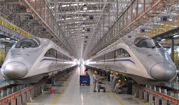 中国新建高铁线路将穿过长城